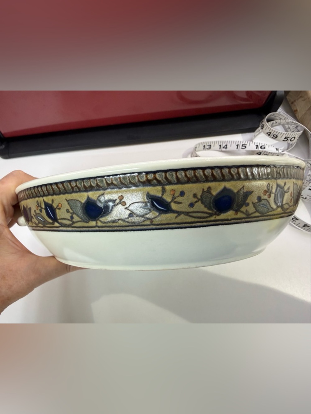 Mikasa Intaglio Arabella 2 pc Covered Casserole 9.5 ” x 2.25” - Oven to Table - Picture 8 of 11